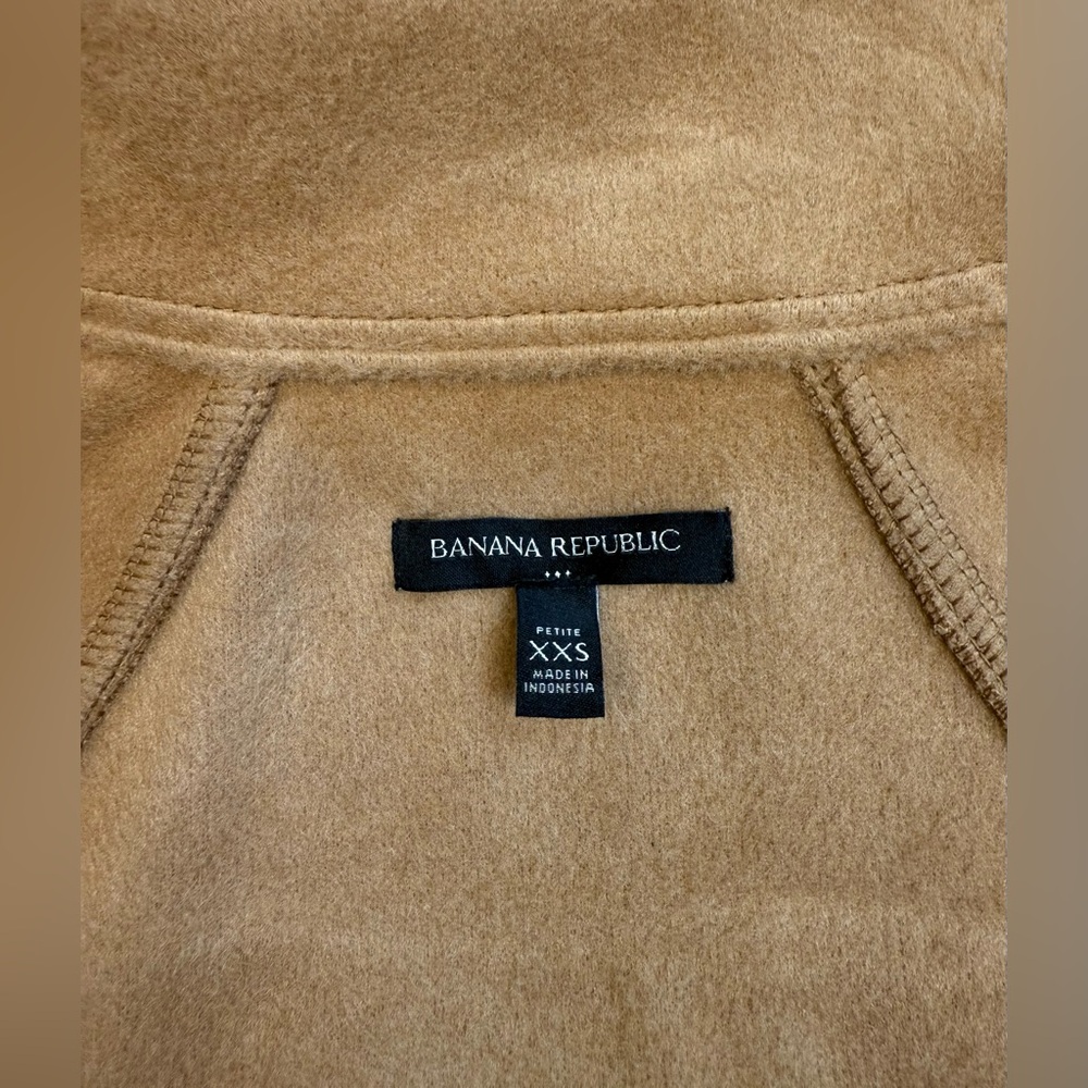 BANANA REPUBLIC Brushed Melton Pocket Short Jacket in Camel Size Petite XXS - Picture 11 of 15